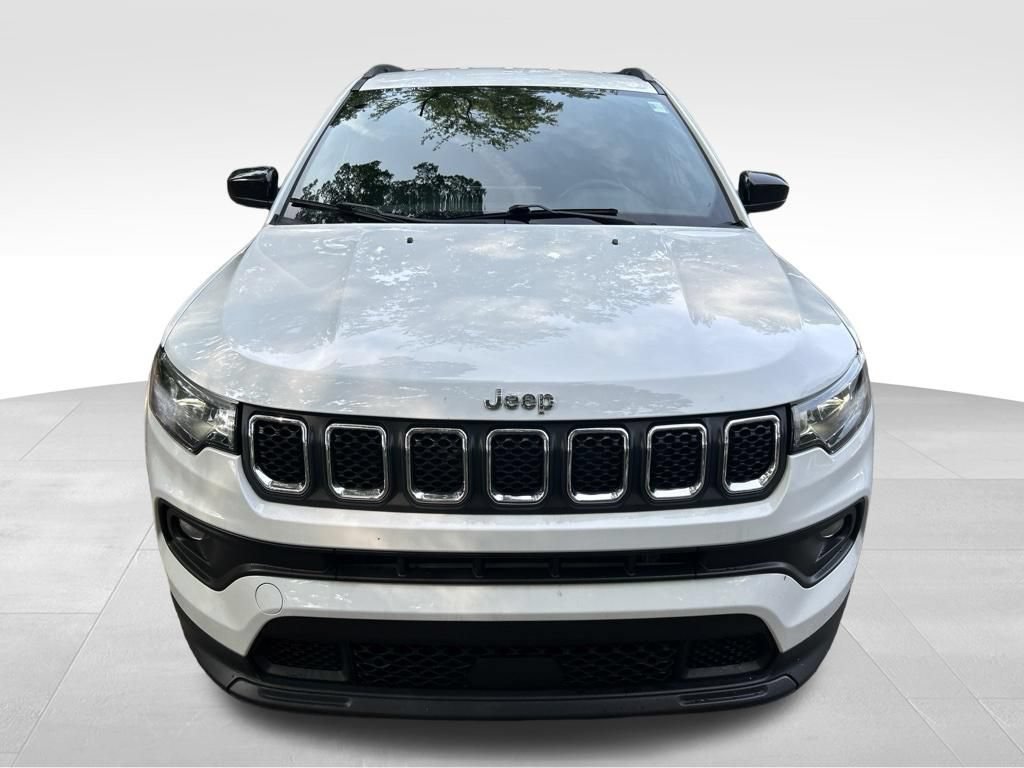 Used 2024 Jeep Compass Latitude AWD/4WD image 9