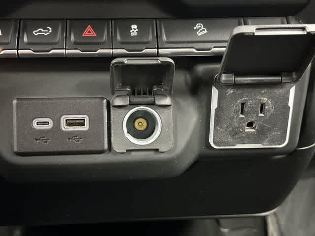 Used 2024 Chevrolet Silverado 2500 W/T w/ WT Convenience Package AWD/4WD image 25