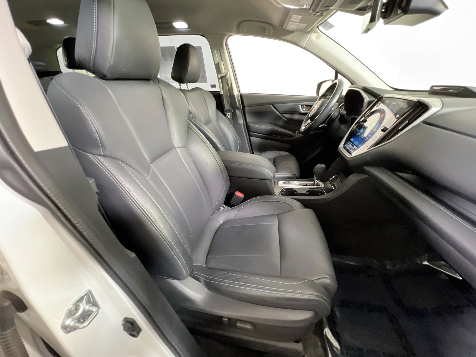 Used 2023 Subaru Ascent Limited image 28