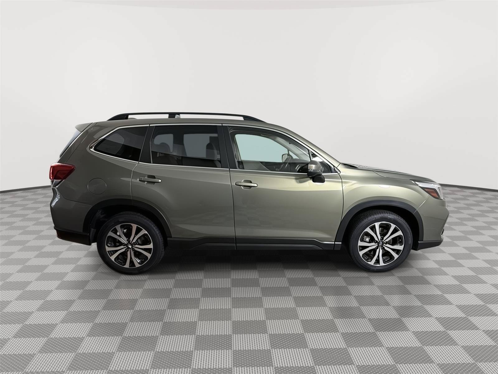 Used 2020 Subaru Forester Limited AWD/4WD image 23