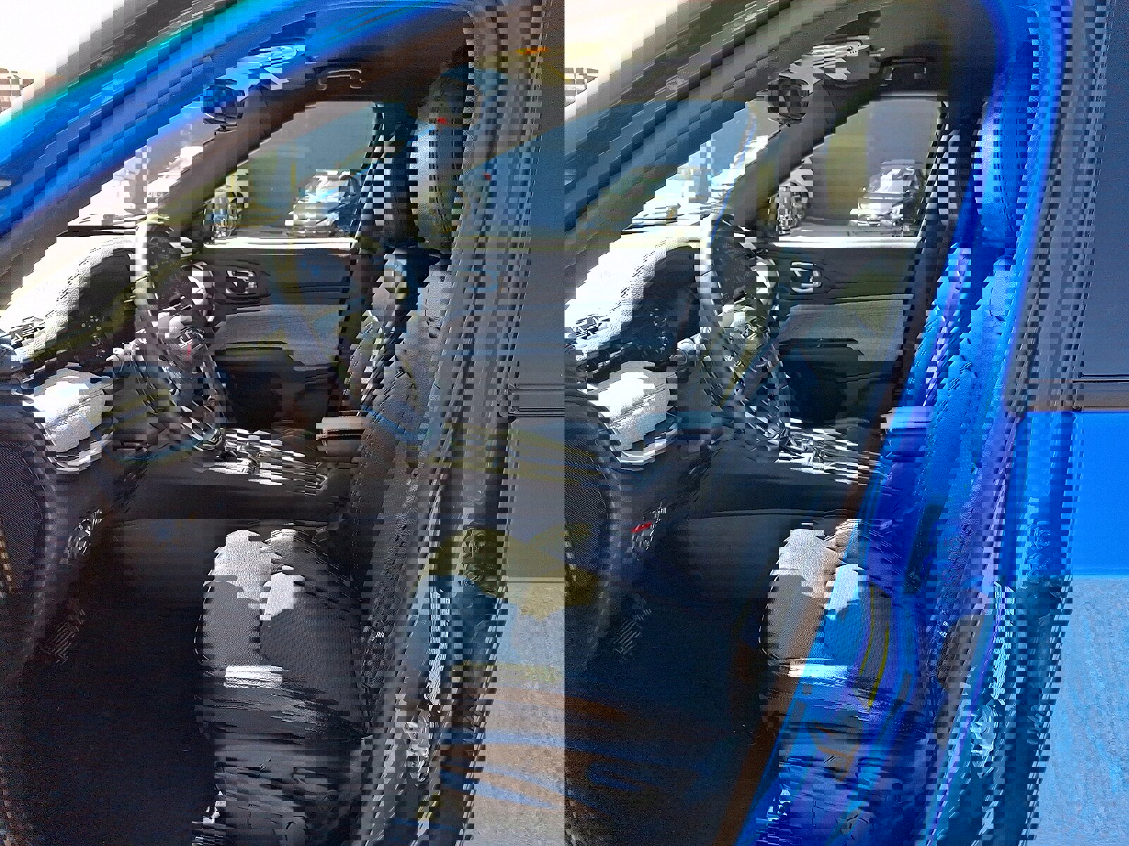 Used 2024 Jeep Compass Latitude image 13