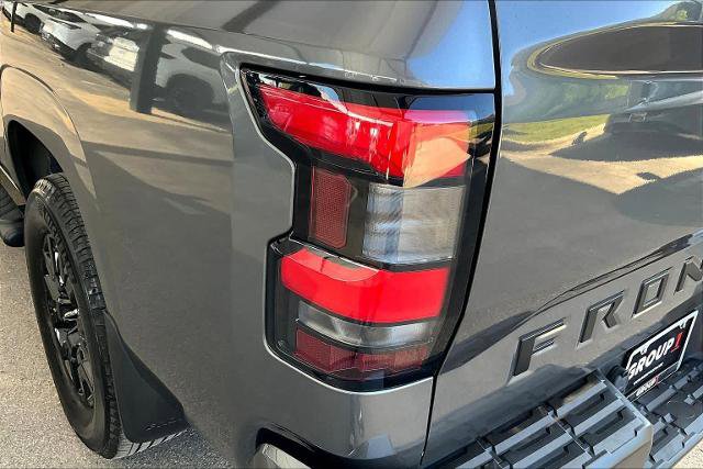 Certified 2023 Nissan Frontier SV w/ Midnight Edition Package RWD image 28