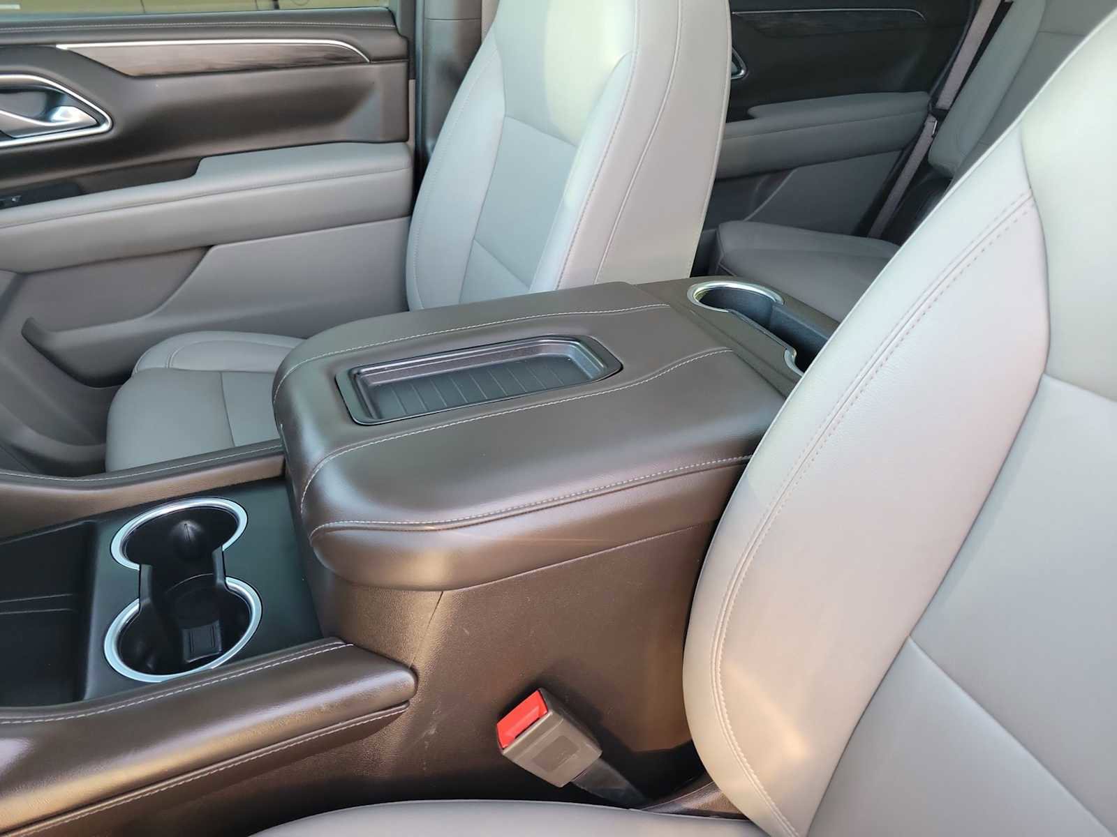 Used 2021 Chevrolet Tahoe Z71 w/ Rear Media and Nav Package image 24