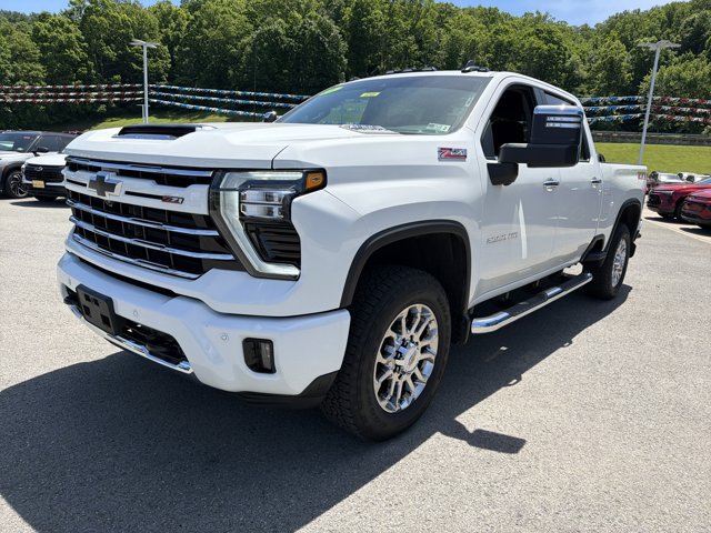 Used 2026 Chevrolet Silverado 2500 LT w/ Z71 Chrome Sport Edition AWD/4WD image 10