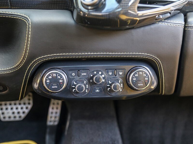 Used 2013 Ferrari 458 Spider RWD image 47