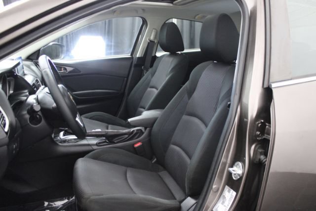 Used 2015 MAZDA MAZDA3 i Touring w/ Technology Package FWD image 14