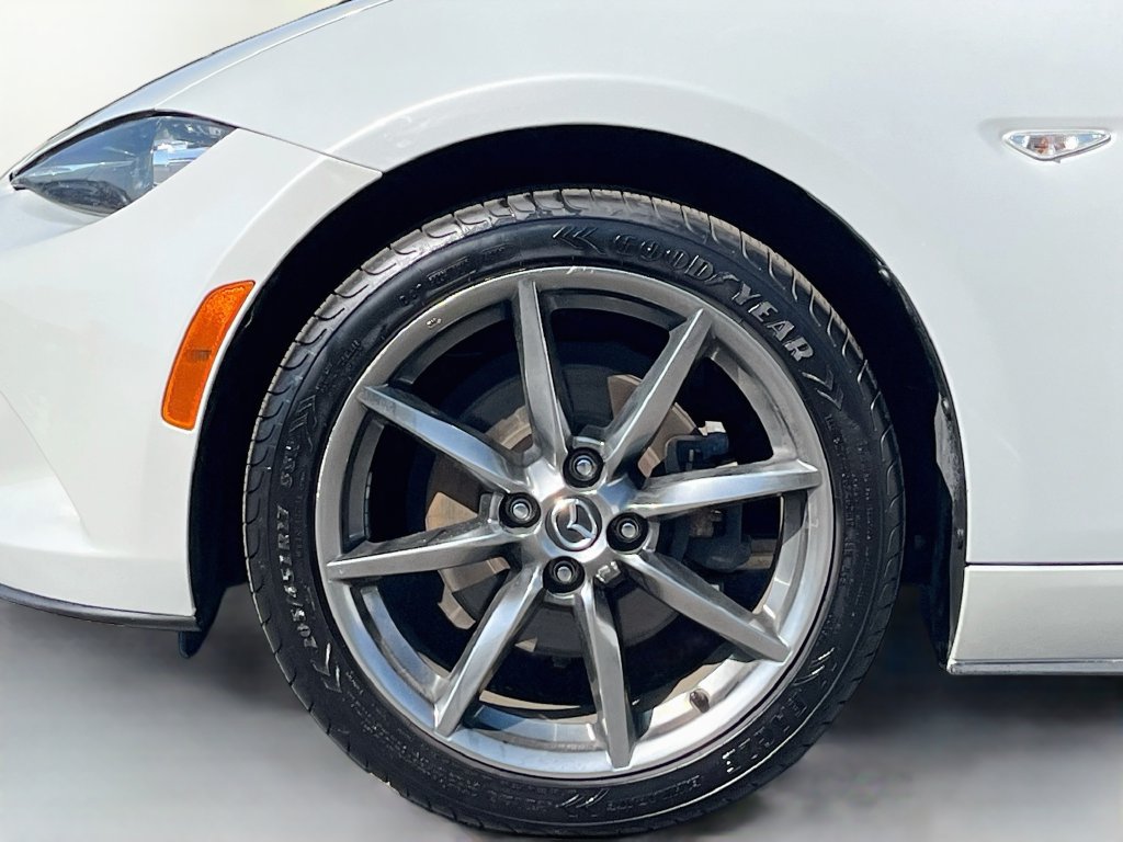 Used 2018 MAZDA MX-5 Miata RF Grand Touring RWD image 28