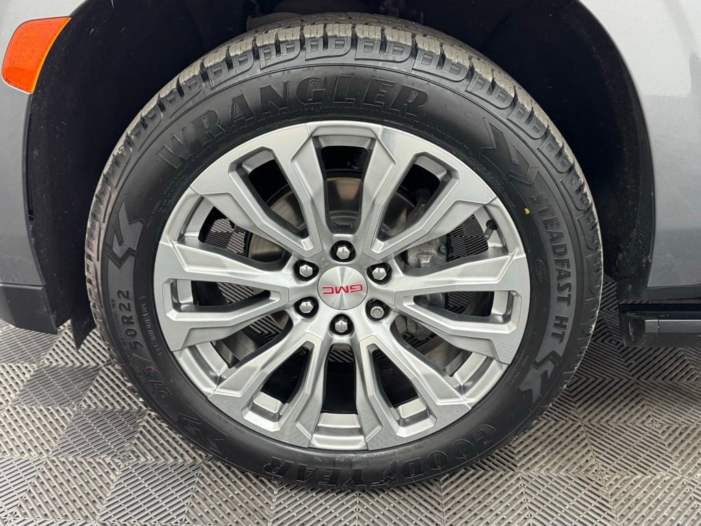 Used 2022 GMC Yukon XL Denali image 39