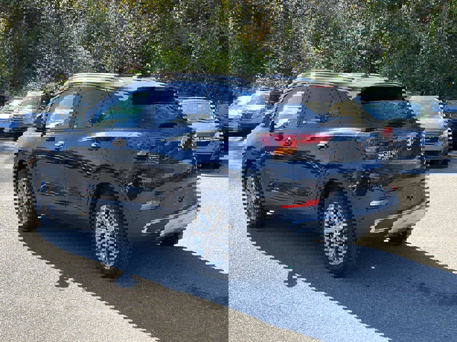 Used 2021 Buick Encore GX Select w/ Advanced Technology Package image 3