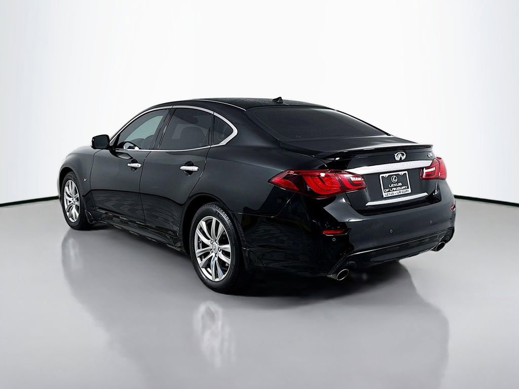 Used 2019 INFINITI Q70 Luxe w/ Proactive Package image 7
