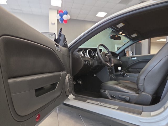 Used 2009 Ford Mustang Shelby GT500 RWD image 19