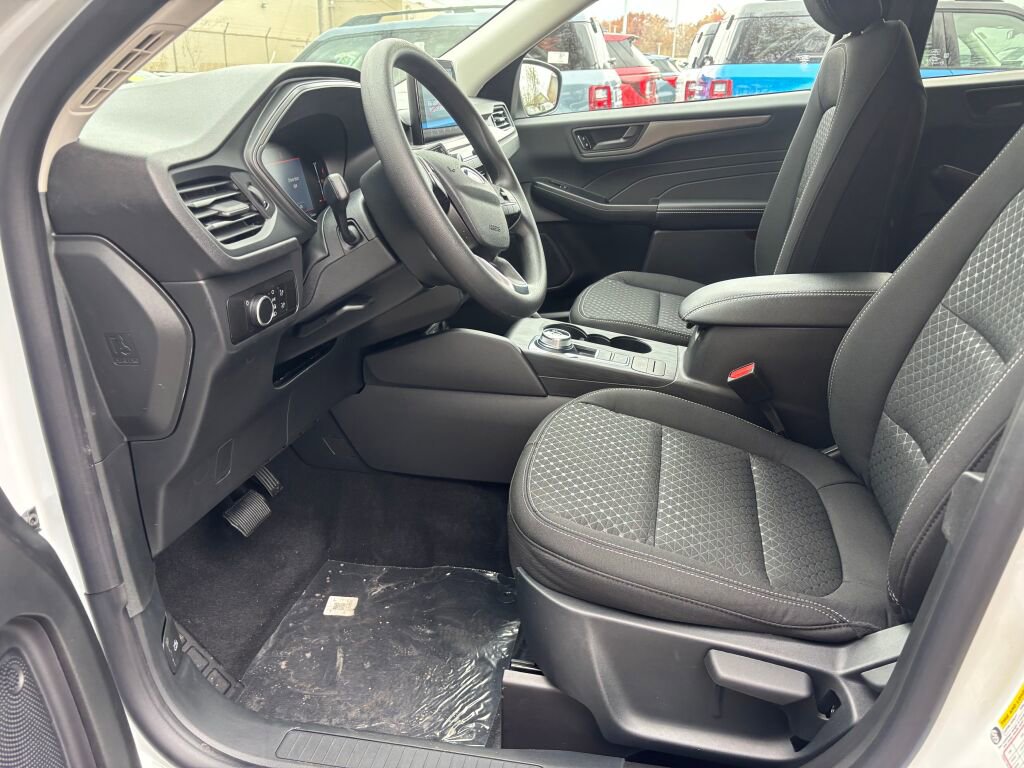 New 2026 Ford Escape Active image 9