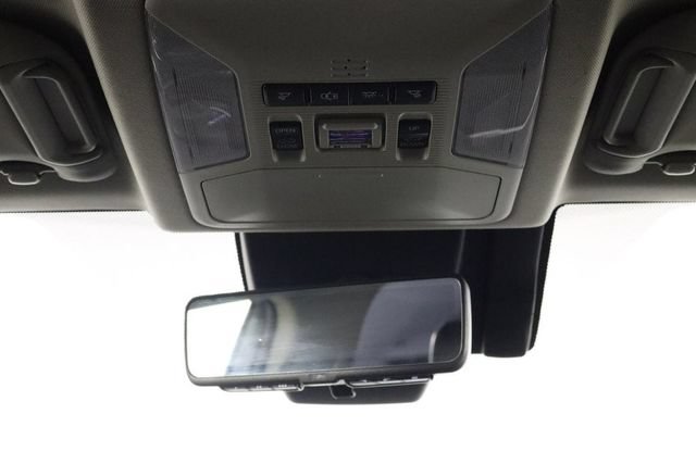 Used 2019 Toyota RAV4 Limited w/ Cold Weather Package AWD/4WD image 31