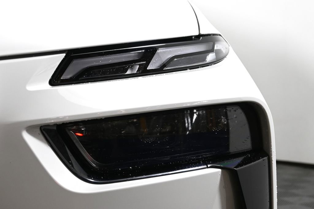 Certified 2026 BMW X7 xDrive40i w/ M Sport Package image 11