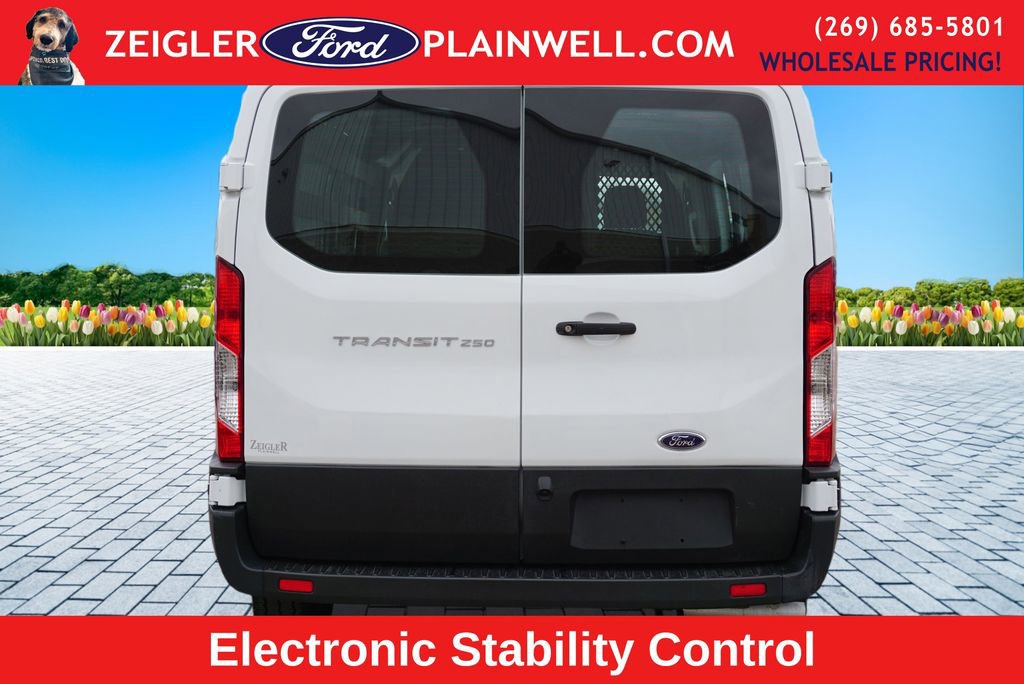 Used 2023 Ford Transit 250 Low Roof AWD w/ Exterior Upgrade Package image 4