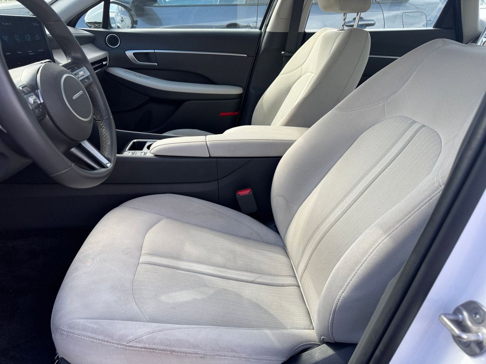 Used 2025 Hyundai Sonata SEL FWD image 25