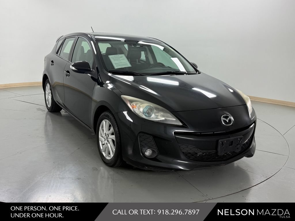 Used 2013 MAZDA MAZDA3 i Grand Touring w/ Tech Pkg FWD image 4