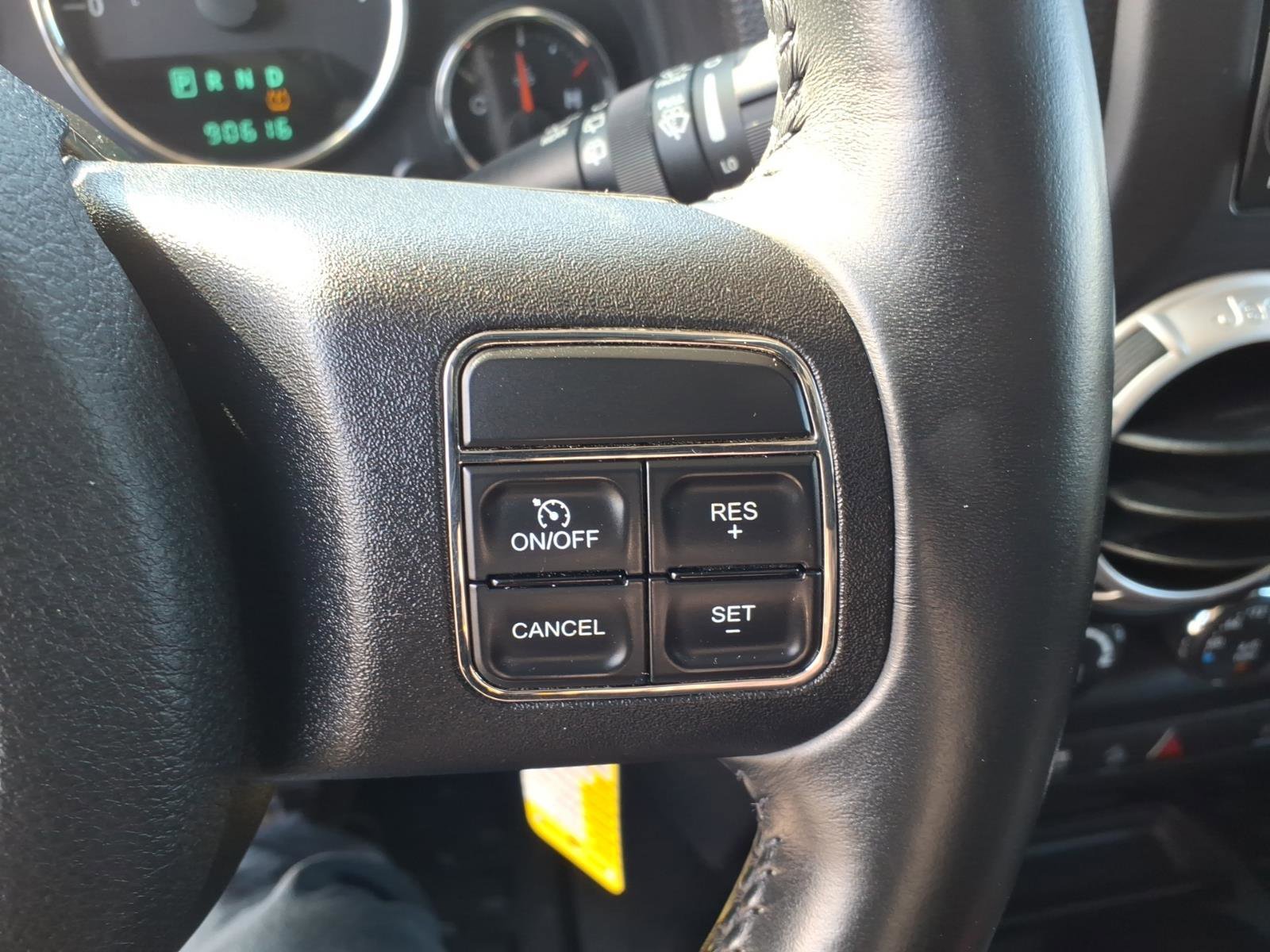 Used 2012 Jeep Wrangler Rubicon w/ Dual Top Group image 18