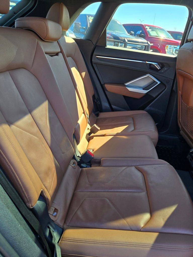 Used 2020 Audi Q3 2.0T Premium Plus w/ Premium Plus Package image 41