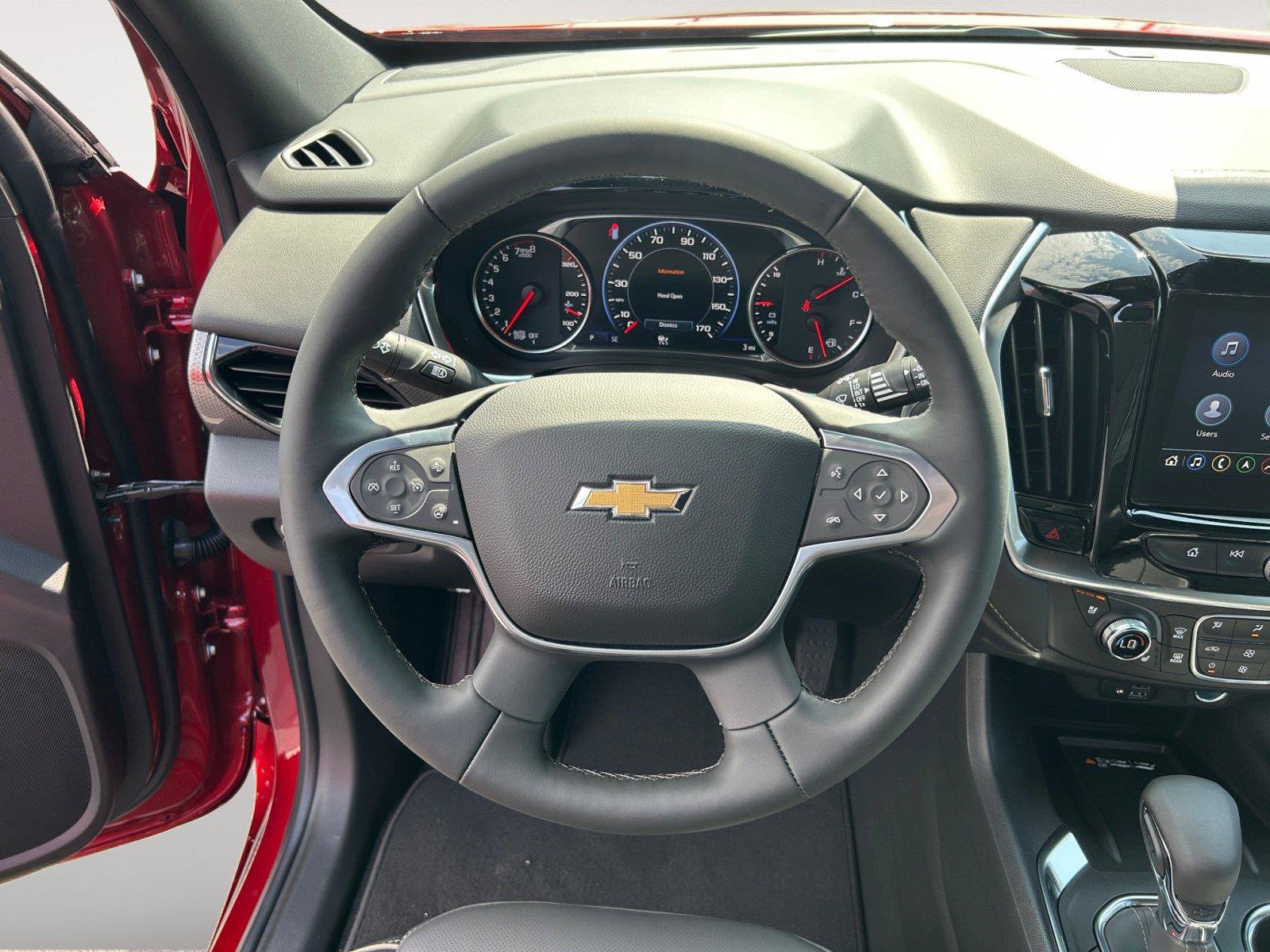 Used 2023 Chevrolet Traverse Premier FWD image 13