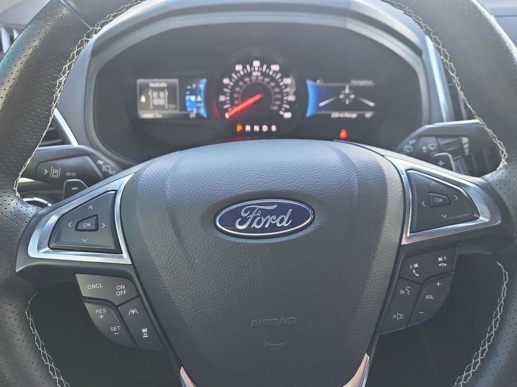 Used 2024 Ford Edge ST w/ Equipment Group 401A AWD/4WD image 18