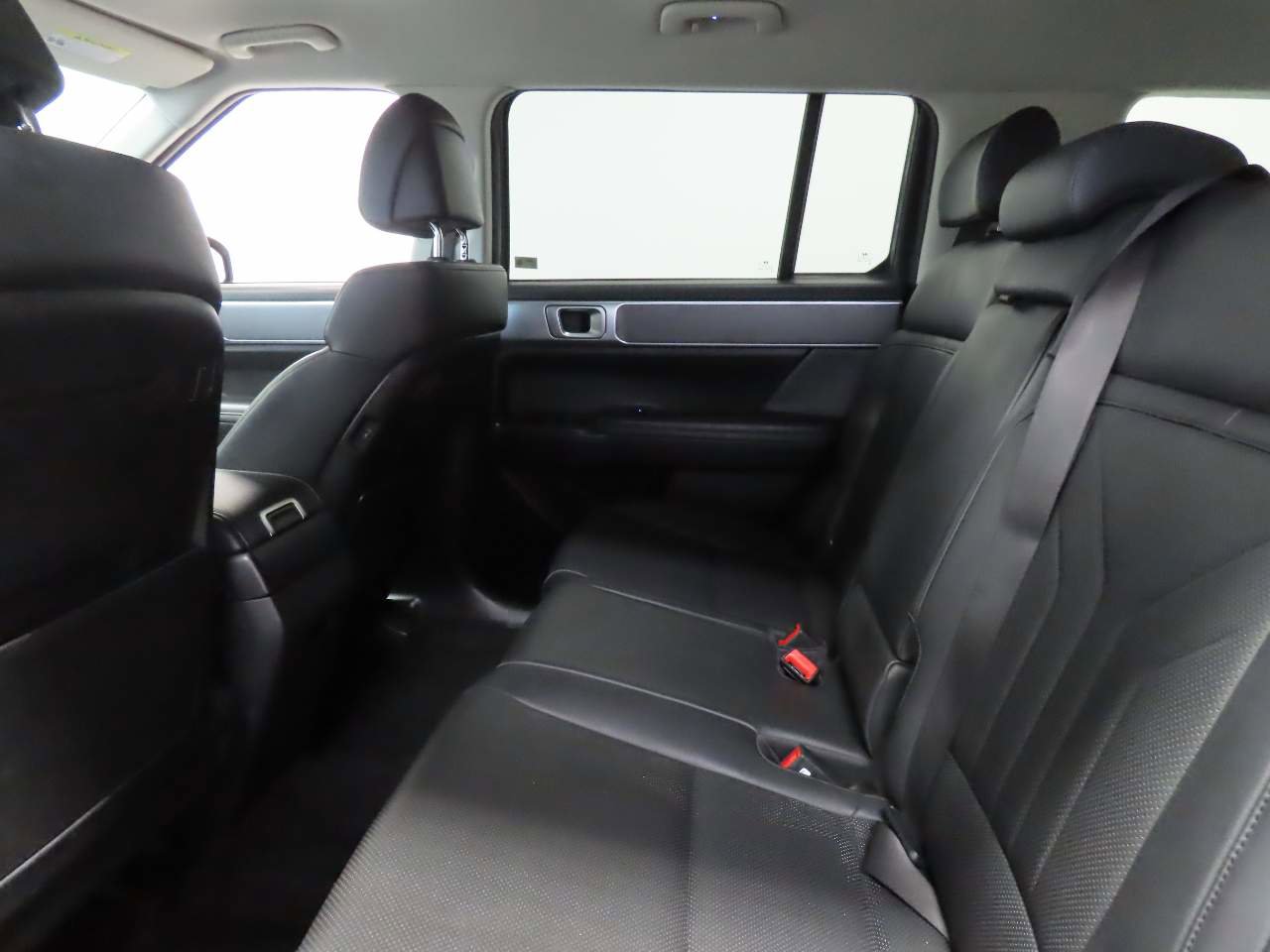 Used 2024 Hyundai Santa Fe SEL image 16