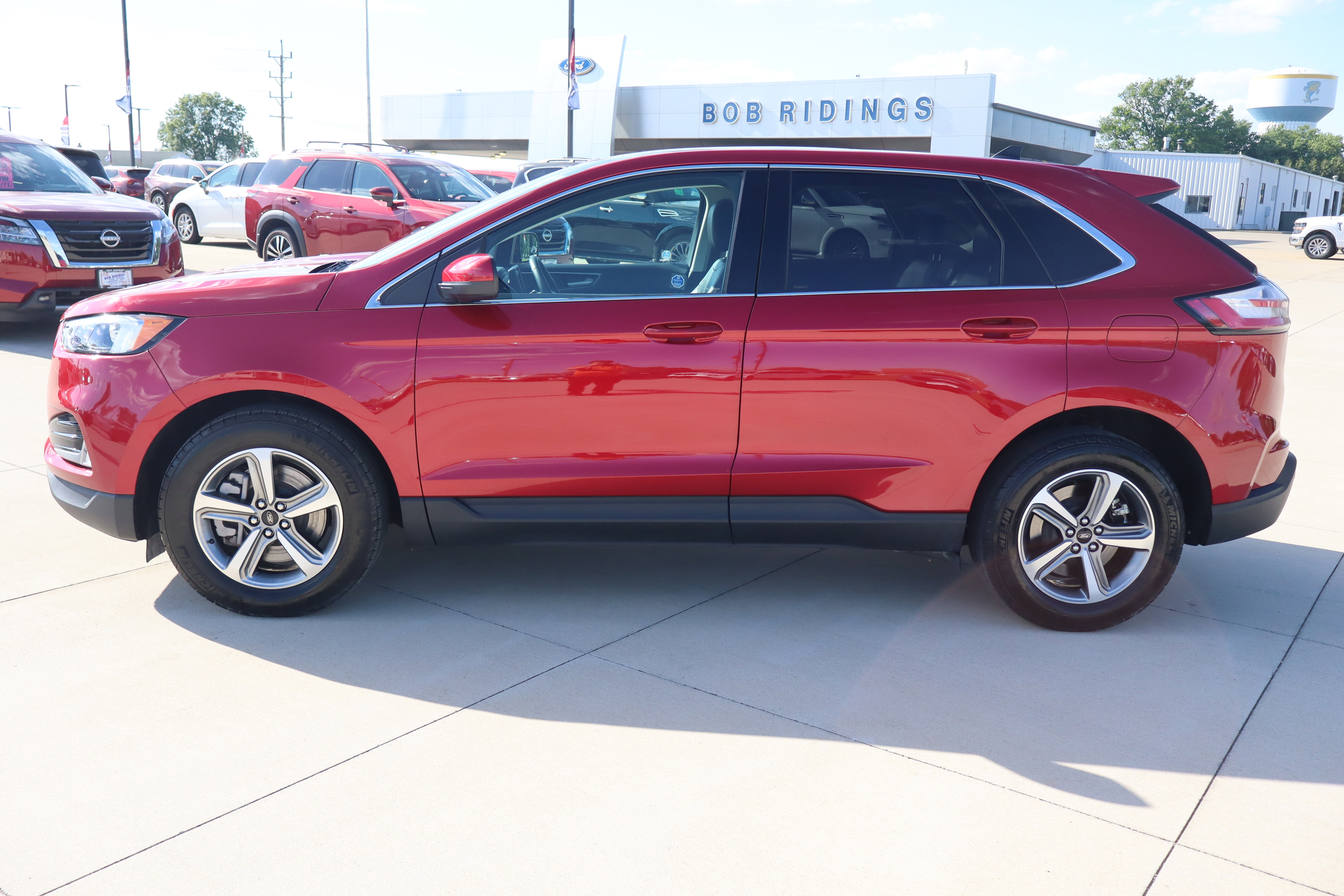 Used 2023 Ford Edge SEL w/ Convenience Package AWD/4WD image 9