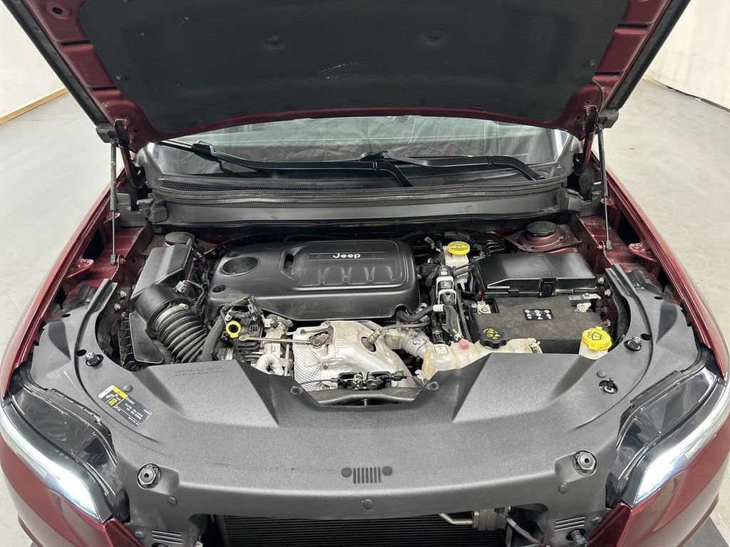 Used 2020 Jeep Cherokee High Altitude image 24