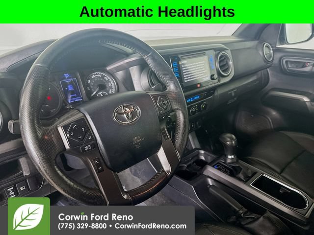 Used 2018 Toyota Tacoma TRD Off-Road AWD/4WD image 9