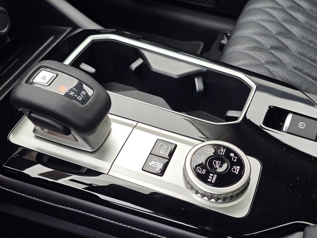 New 2026 Mitsubishi Outlander SEL AWD/4WD image 25