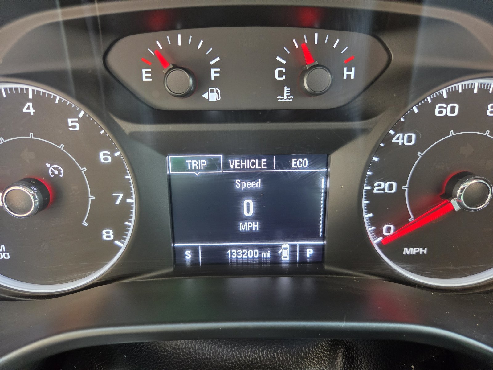 Used 2018 GMC Acadia SLE w/ LPO, Floor Liner Package FWD image 11