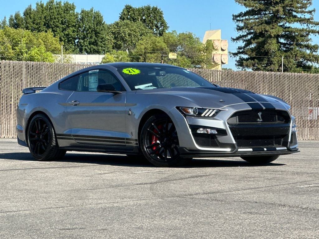 Certified 2021 Ford Mustang Shelby GT500 w/ Technology Package RWD image 1