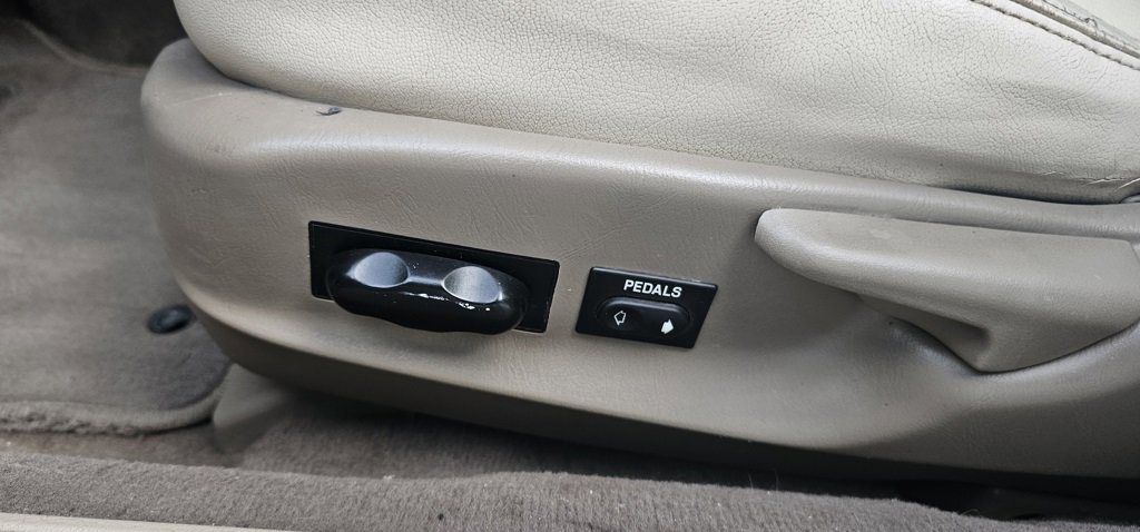 Used 2000 Mercury Sable LS Premium image 16