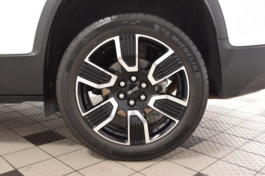 Used 2021 GMC Acadia SLE w/ Driver Convenience Package FWD image 26