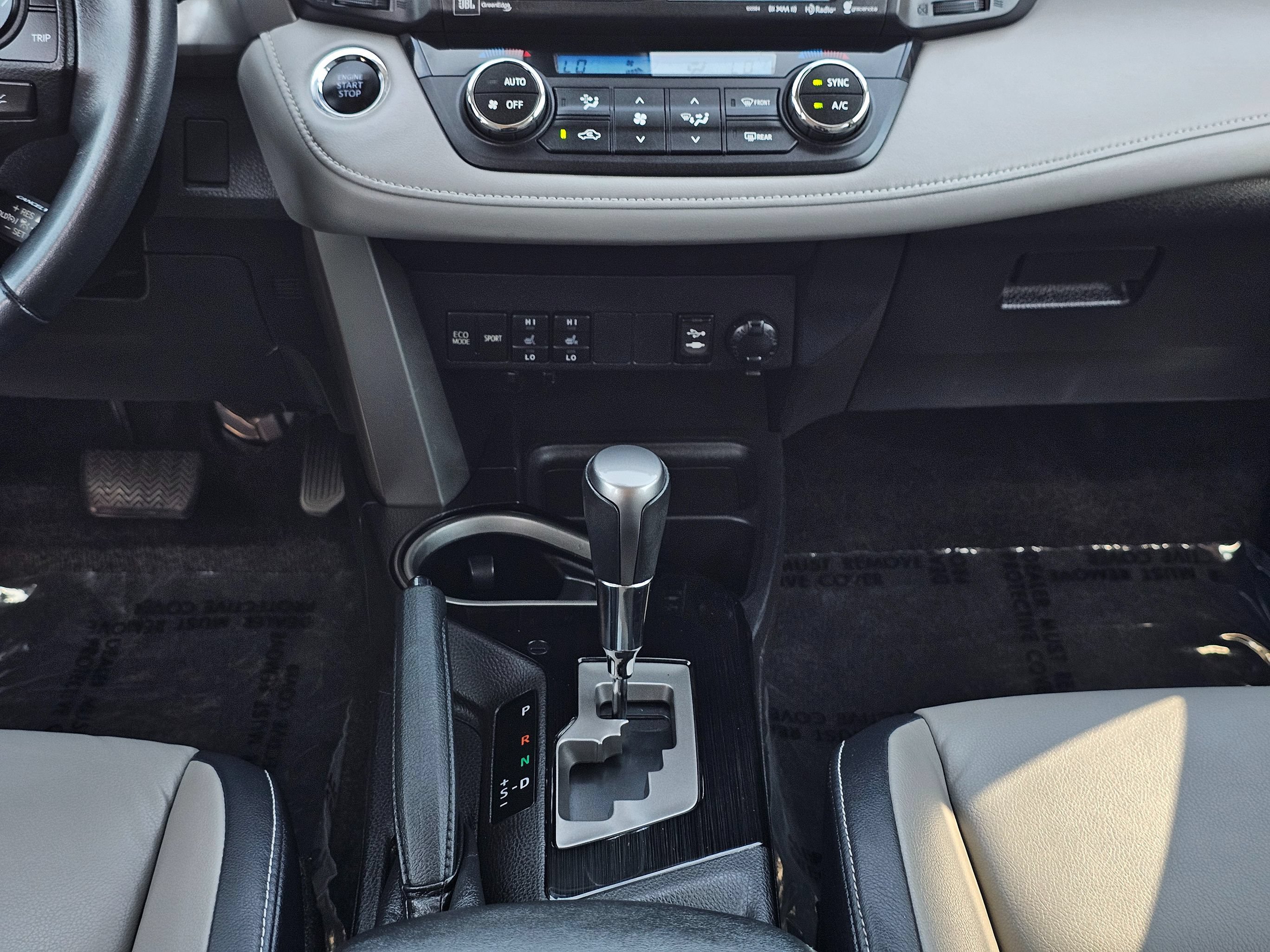 Used 2018 Toyota RAV4 Limited w/ Advanced Technology Package FWD image 26