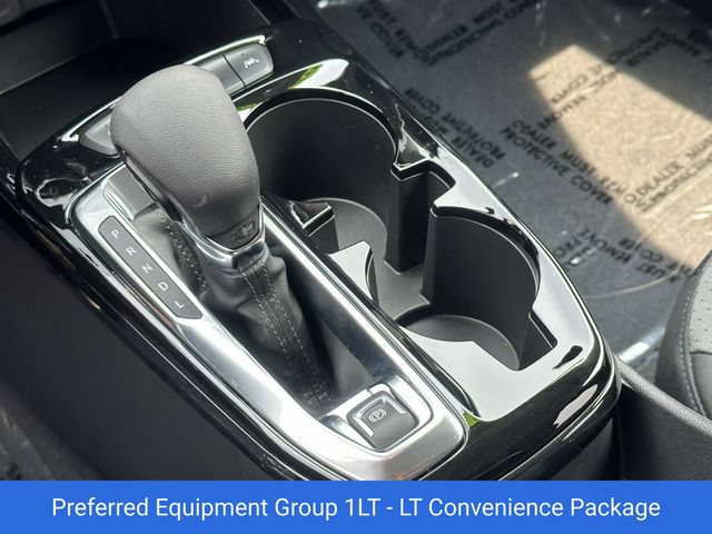 Certified 2025 Chevrolet Trax LT w/ Driver Confidence Package FWD image 9