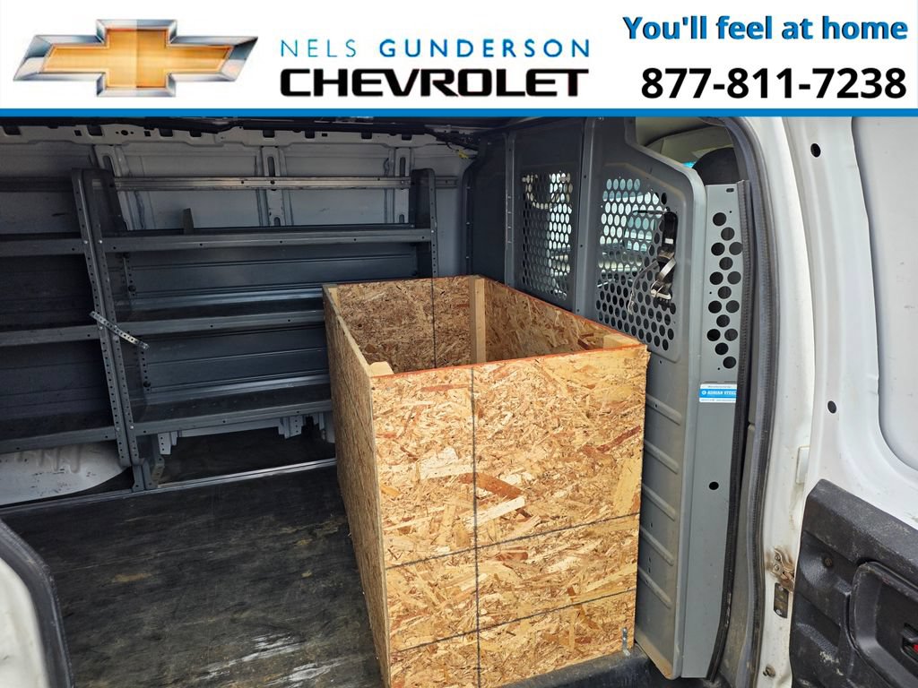 Used 2016 Chevrolet Express 3500 RWD image 11