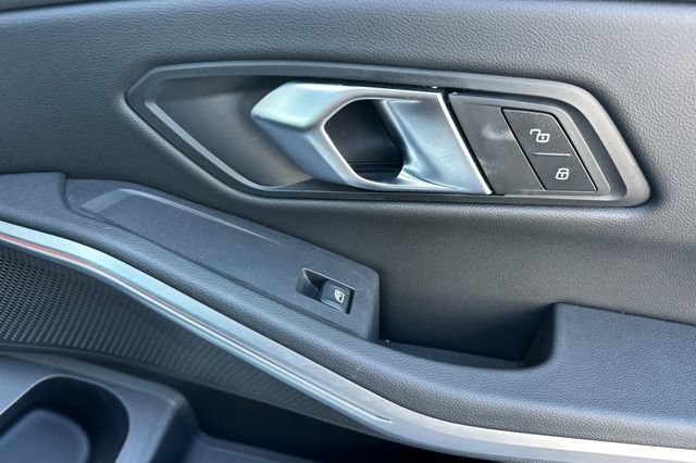 Used 2024 BMW 330i Sedan w/ Convenience Package RWD image 20