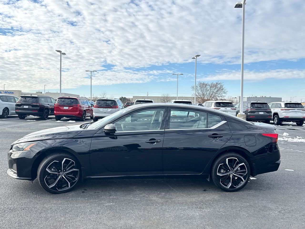 Used 2024 Nissan Altima 2.5 SR image 6