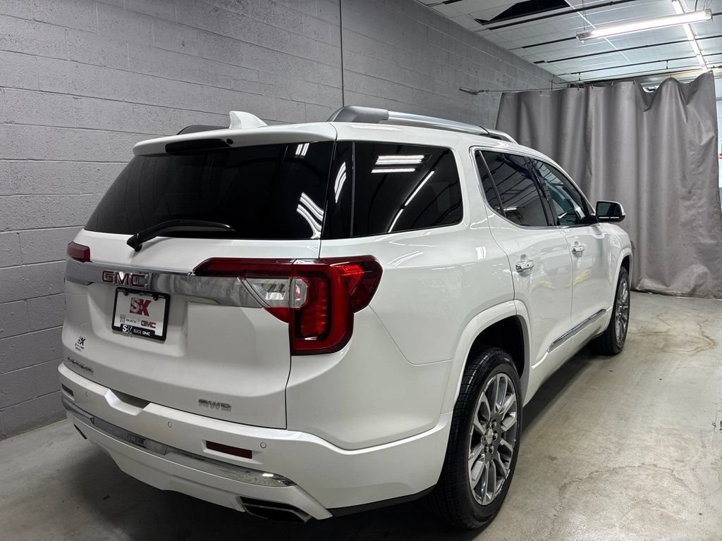 Used 2021 GMC Acadia Denali w/ Denali Technology Package AWD/4WD image 2