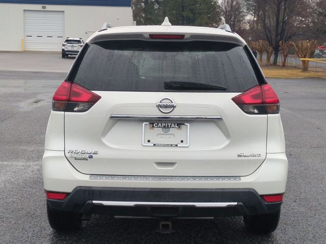 Used 2017 Nissan Rogue SL w/ SL Premium Package image 4