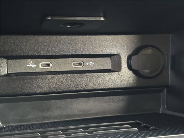 Used 2025 Volkswagen Taos SE FWD image 20