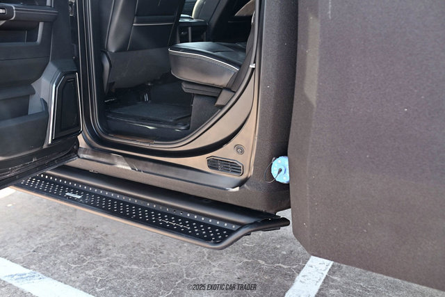 Used 2024 RAM 5500 4x4 Crew Cab image 29