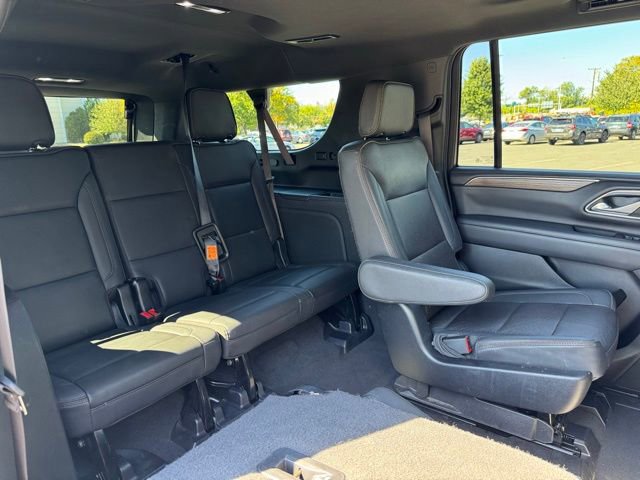 Used 2022 Chevrolet Suburban High Country w/ Premium Package 2 image 29