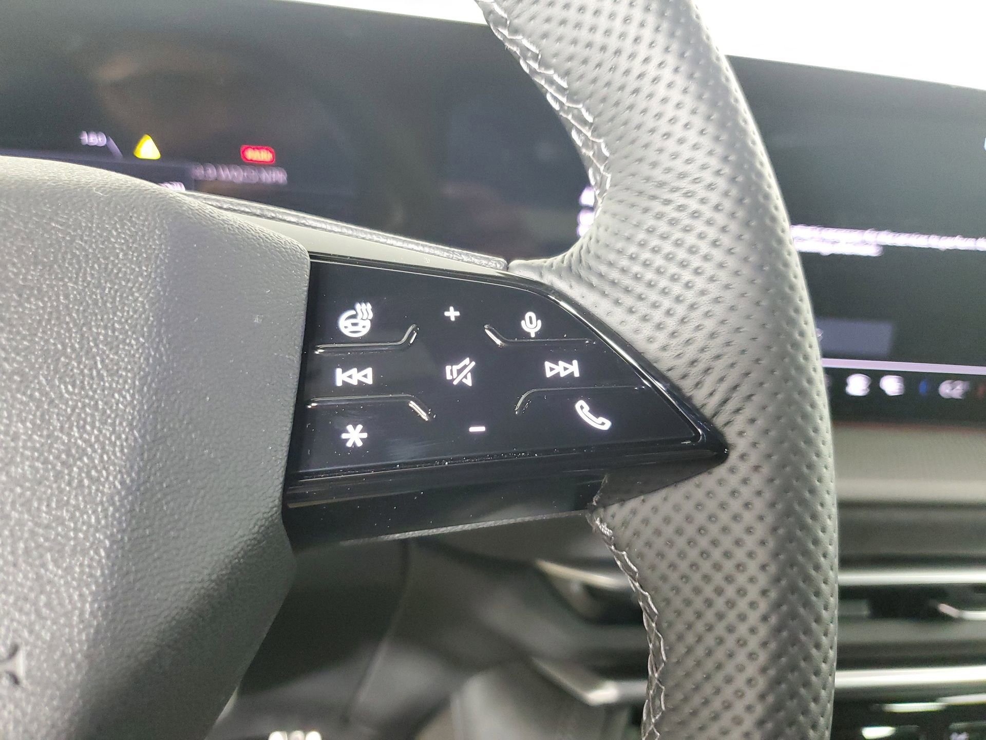 New 2025 Audi SQ5 Premium Plus image 34