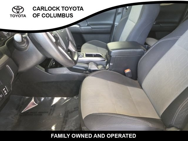 Used 2023 Toyota Tacoma TRD Off-Road AWD/4WD image 12