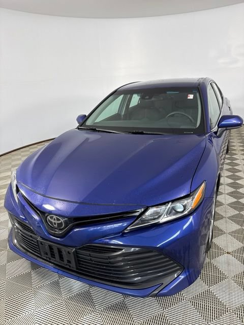 Used 2018 Toyota Camry LE FWD image 5