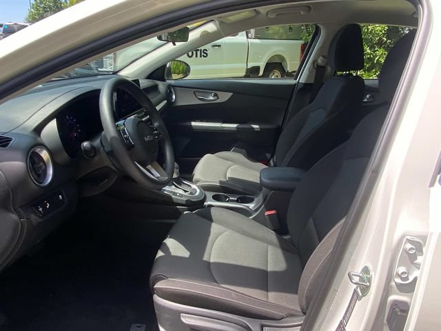 Used 2023 Kia Forte LXS w/ LXS Technology Package FWD image 11