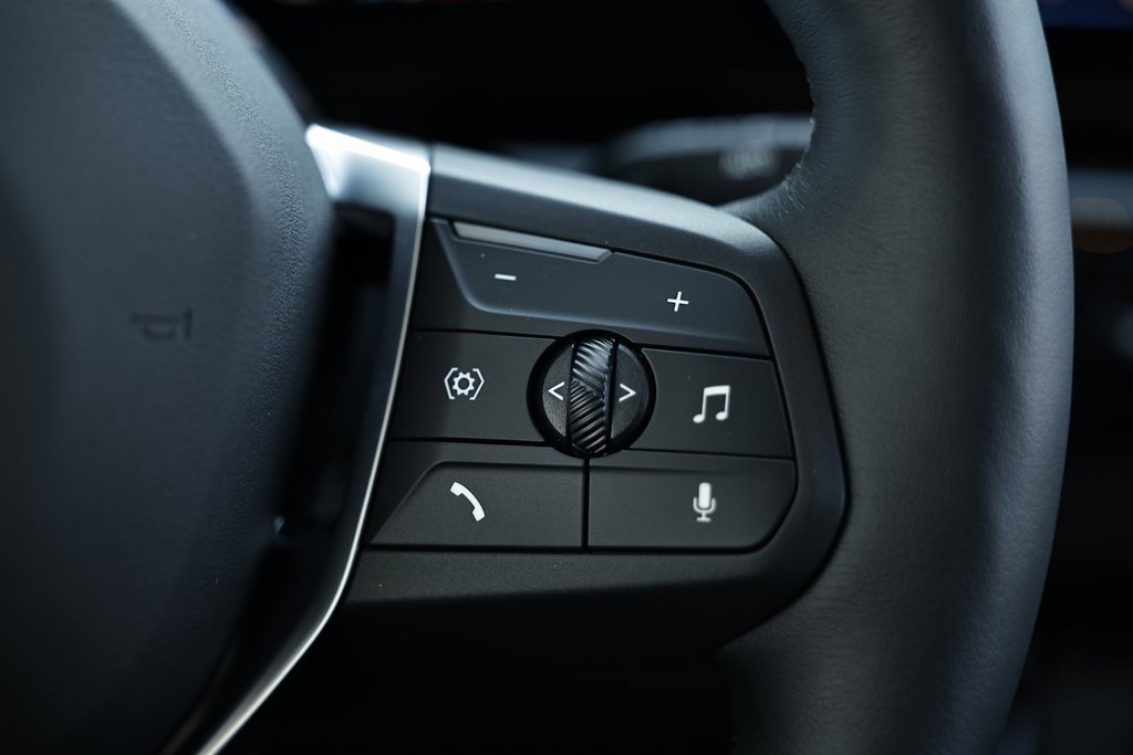 Used 2025 BMW X1 xDrive28i w/ Technology Package image 37