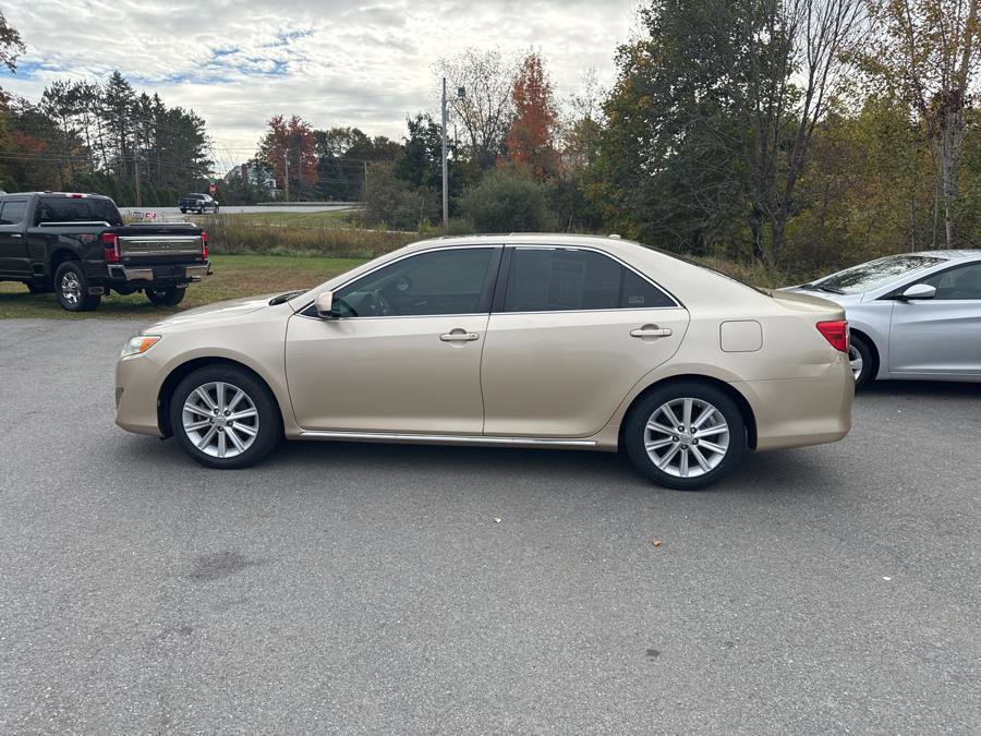 Used 2012 Toyota Camry XLE image 2